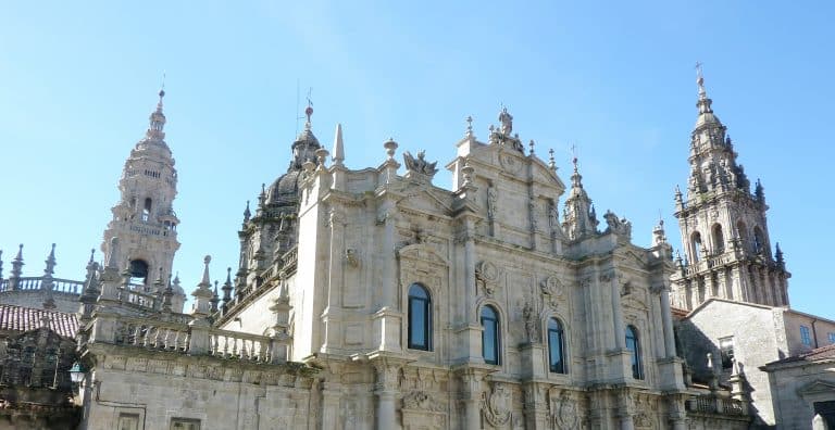 Bookroad-transfers-santiago-de-compostela-ruta-jacobea-camino-de-santiago