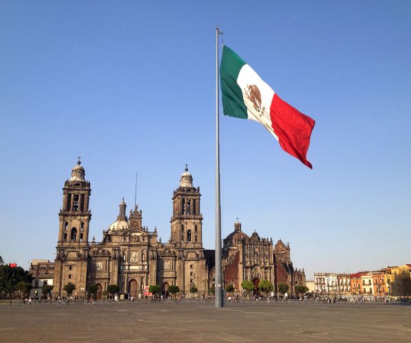chauffeur services mexico city plaza de la constitución